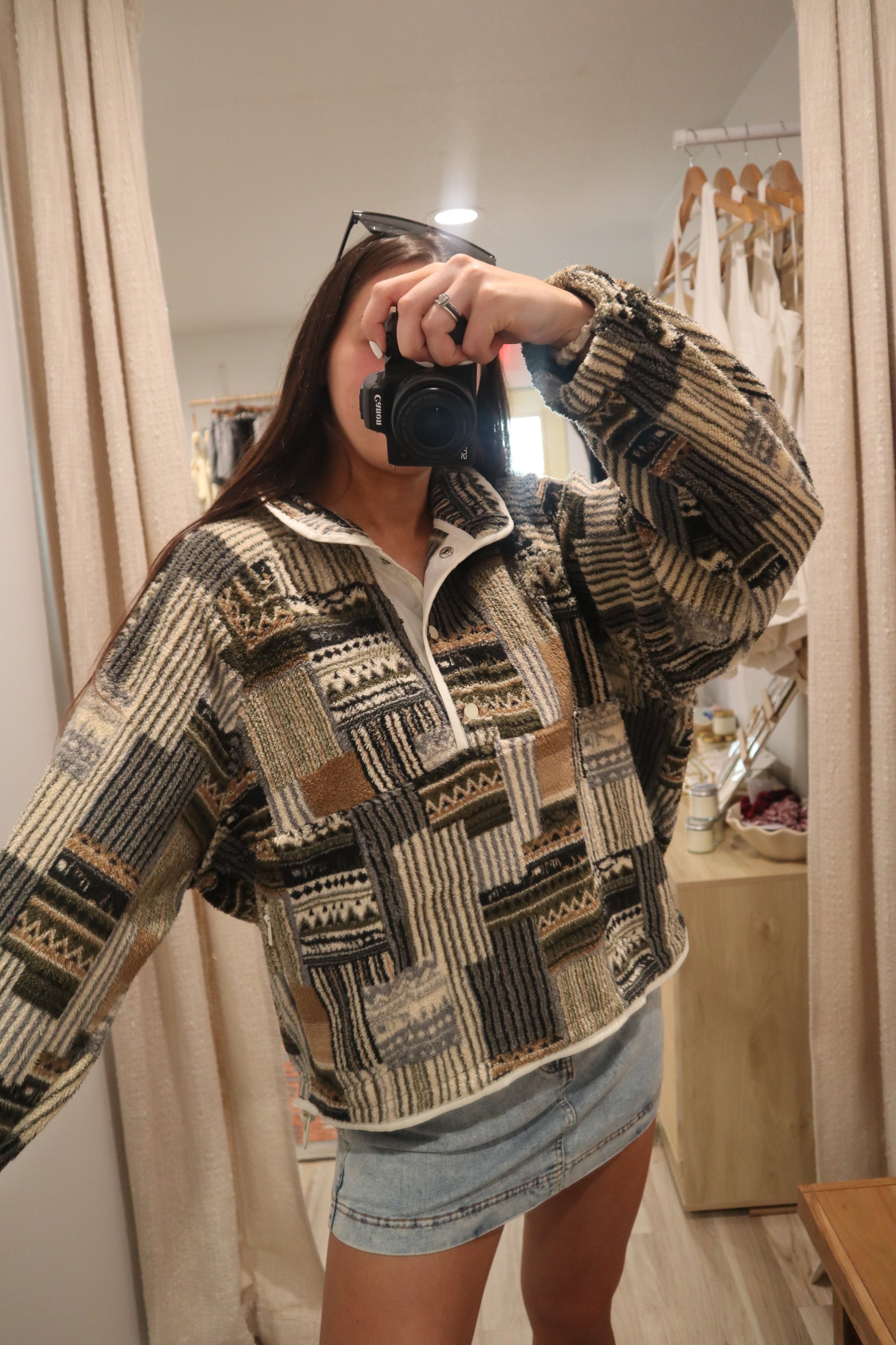 Bookshelf Pullover