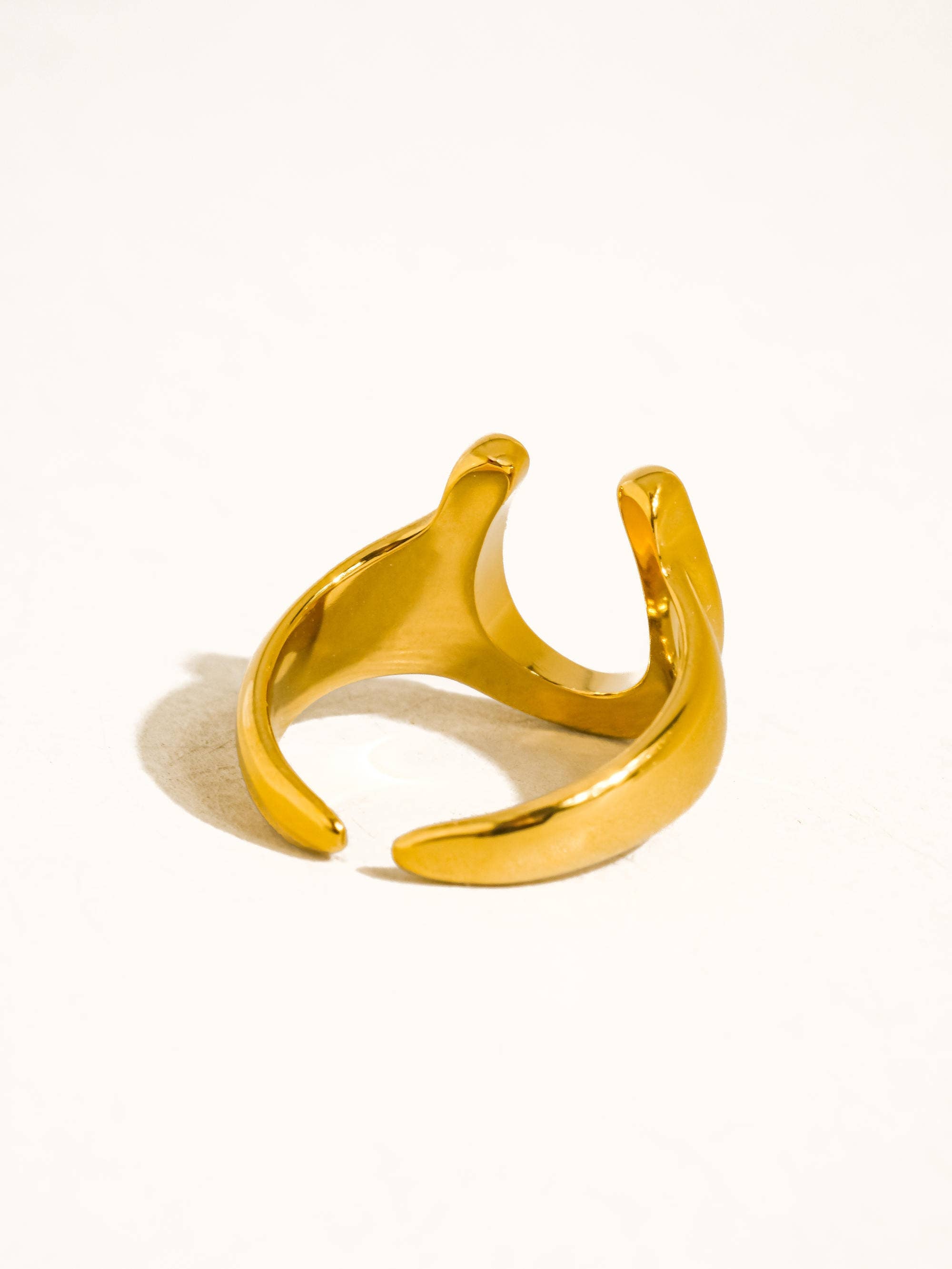 Horseshoe Ring 18K Gold Non-Tarnish CZ